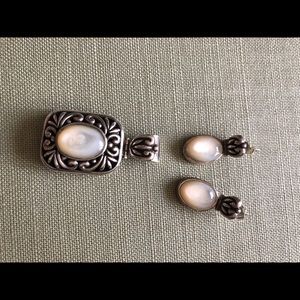 Silver pendant & earings